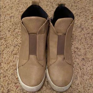 Taupe wedge sneakers
